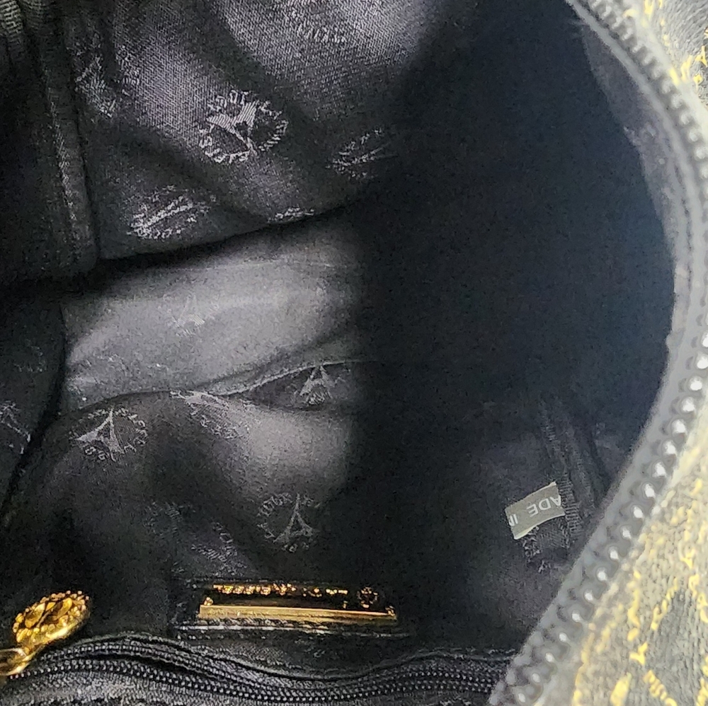 Slingbag - Picture 4 of 7
